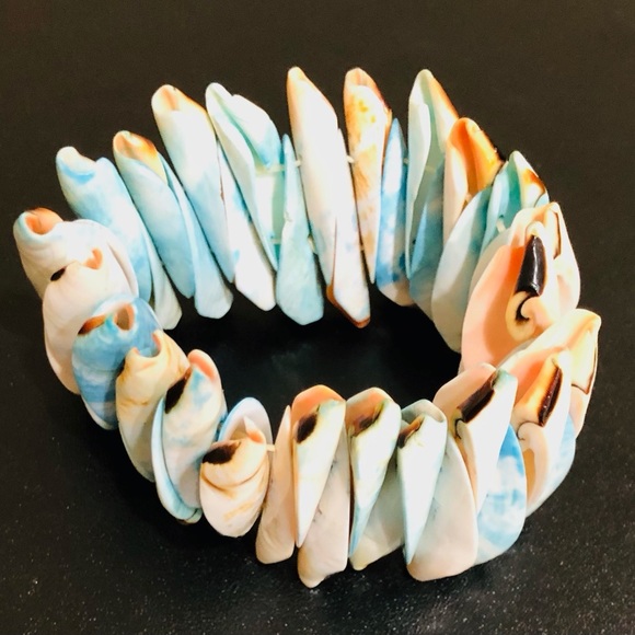 Wide Stretch Blue & Orange Shell Bracelet 1-1/2” wide - Picture 3 of 6